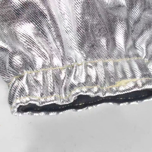 Aluminum foil fireproof sleeve, heat insulation protective sleeve, oil-proof, heat-resistant, radiation heat-resistant, flame-retardant, anti-scald, anti-spark