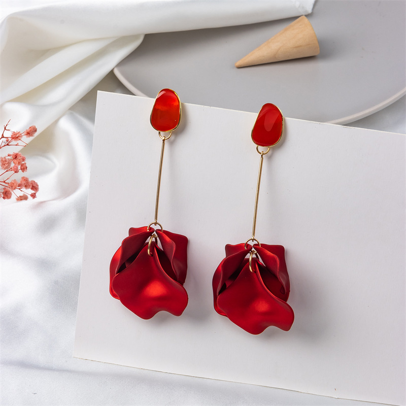 25g Weight Earrings, Ear Studs Classification Wedding, Travel Occasion Alloy Material Rose, Petal Pattern Women'S Gender Plating Design Fashion Style Fashion Rose Petal Alloy Women'S Earrings Ear Studs 34