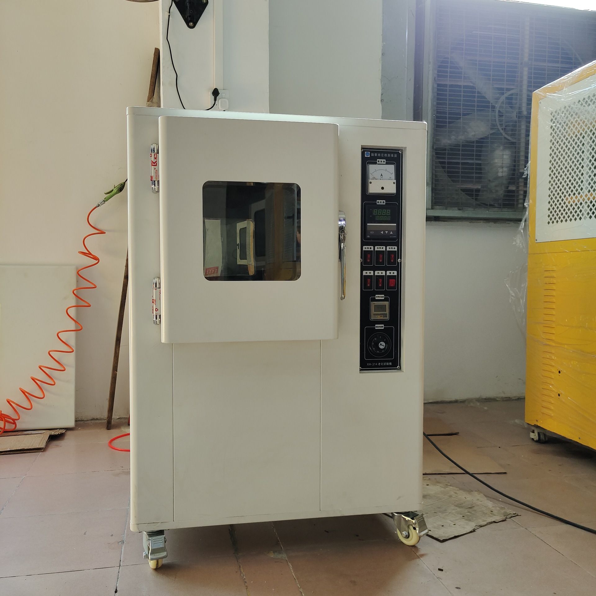 广东卓胜厂家直发价格优惠实验室设备 材料抗老化耐候性老化机