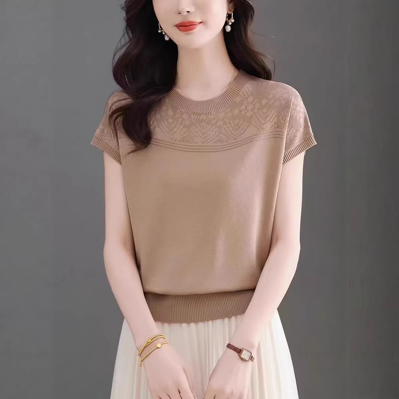 Women's Mulberry Silk Top 2026 New Short-Sleeve Loose Round Neck Hollow-Out Ice Silk Knit Thin T-Shirt for Summer Women's Mulberry Silk Top 2026 New Short-Sleeve Loose Round Neck Hollow-Out Ice Silk Knit Thin T-Shirt for Summer