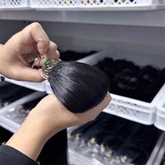 新商品の首折れのない羽毛は目に見えないです。