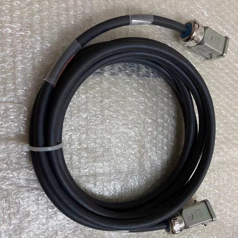 机器人 动力线 3HAC8182-1 7米工业机器人电缆线备件 测试