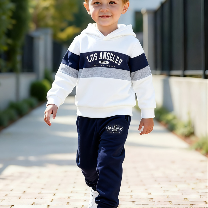Boys' Autumn and Winter Contrast Color Long Sleeve Velvet Hooded Sweatshirt + Trousers Set, Suitable for Outdoor Casual Wear Boys' Autumn and Winter Contrast Color Long Sleeve Velvet Hooded Sweatshirt + Trousers Set, Suitable for Outdoor Casual Wear