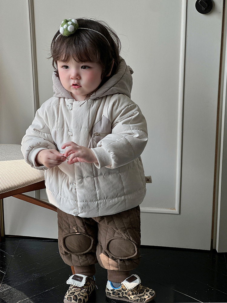 2024 nuevo bebé de invierno versión coreana estilo occidental bolsillo creativo cremallera engrosamiento cálido y cómodo traje de bebé suave