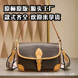 原厂法棍25款diane PM经典老花满印涂层牛皮腋下包斜跨单间包女包