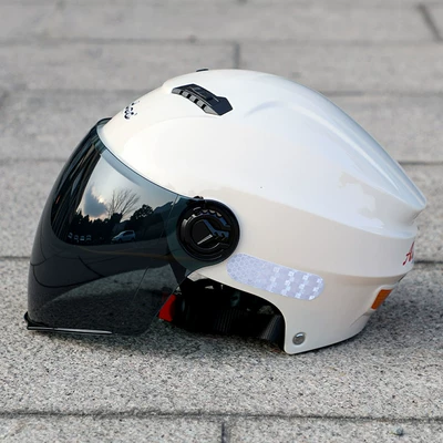 Protection, Electric Scooter Helmet for Women — Motosiklet kaskı (dəbilqə) - off-white-single-lens-sun-protection-glasses-one-size-fits-all