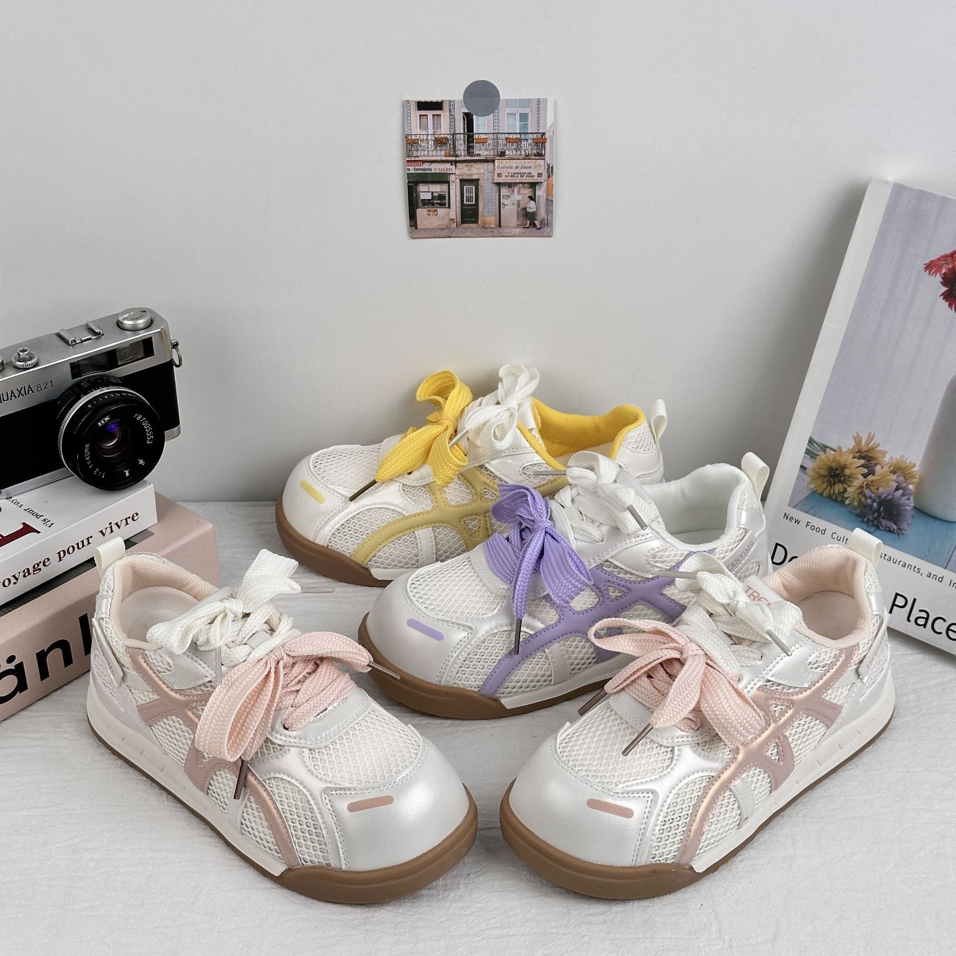 A9919 zapatos blancos transpirables de malla para mujer verano delgado 2025 nuevo estilo ins todo-fósforo deportes ocio entrenamiento alemán zapatillas