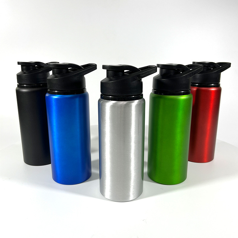 Botellas de agua deportivas de aluminio personalizadas para exteriores, vasos rectos de aluminio para ciclismo de montaña y carretera, vasos publicitarios de fabricante para regalo.