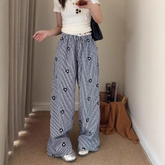 韩系松驰感花朵刺绣格纹休闲阔腿裤女秋季新款宽松百搭高腰长裤