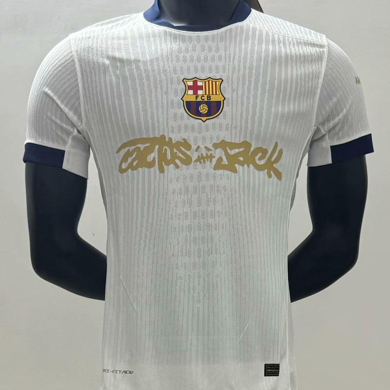 24-26種類のサッカー服の国家チームのユニフォームの選手版のバルサマイアミチェルシーの馬の主な客席の半袖|undefined
