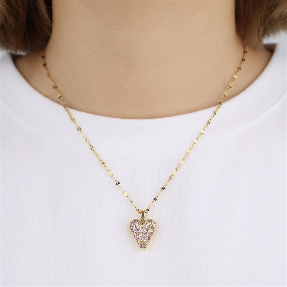 Copper Simple Style Shiny Plating Inlay Heart Shape Pearl Zircon Pendant Necklace display picture 11