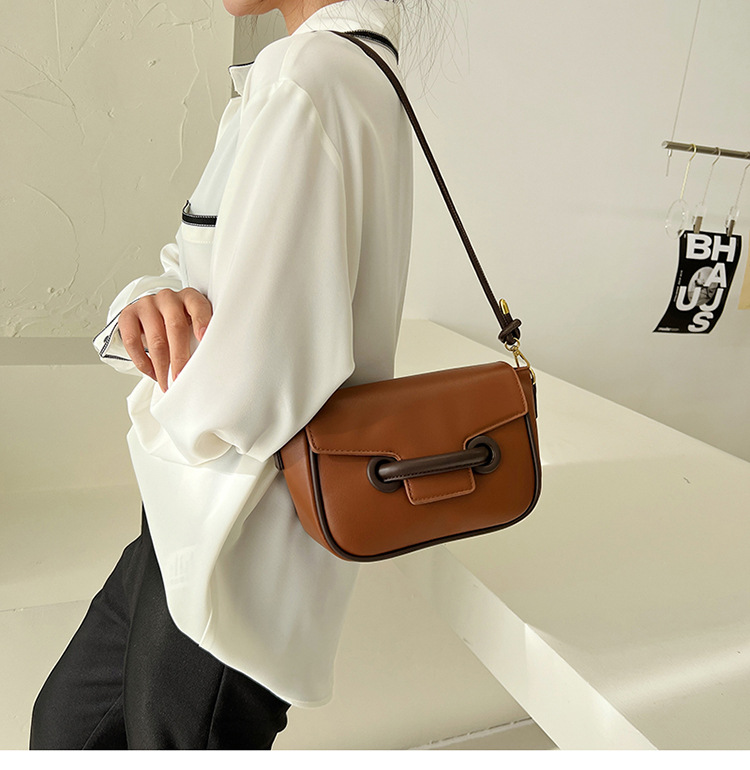 Fashion Small Square Bag Contrast Color Shoulder Bag Retro Messenger Underarm Bag display picture 2