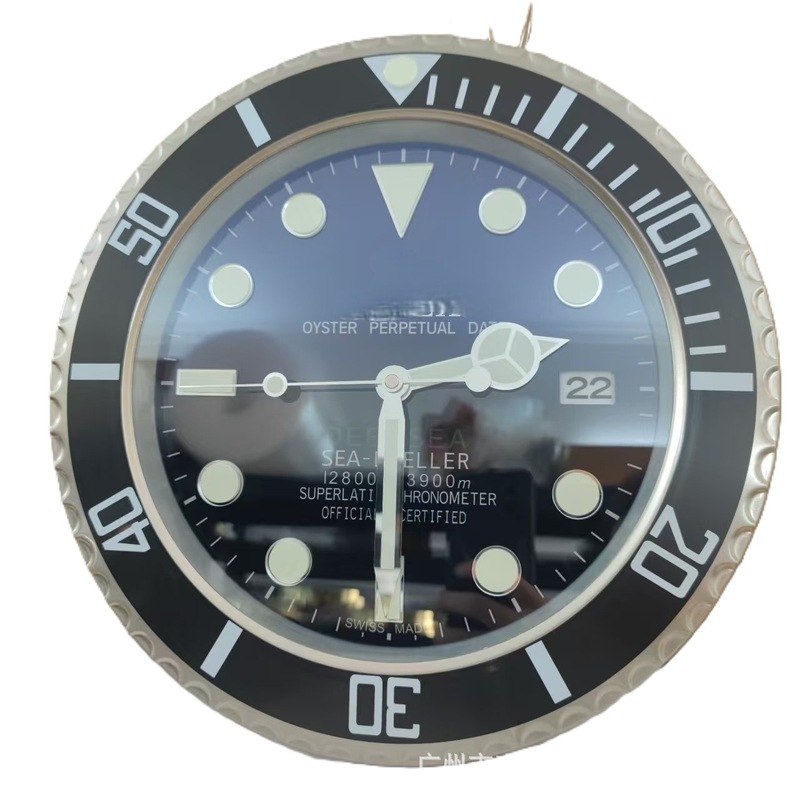 一件起批金属不锈钢夜光客厅挂钟GMT静音钟表专供出口Wall clock|undefined