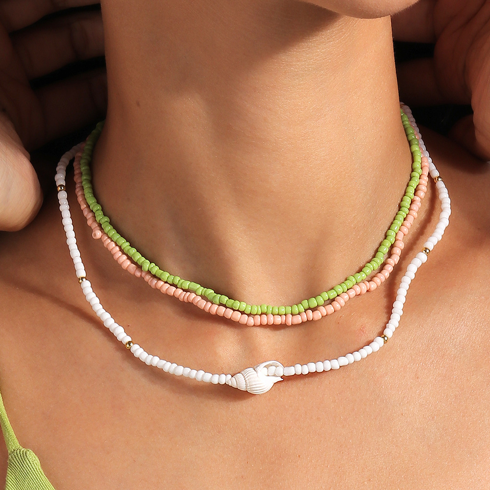 10g Weight Necklace Classification Seed Bead Chain Material Beaded Chain Chain Type 1 Piece, 1 Set Quantity Casual, Holiday, Street Occasion Resin Material Flower Pattern All Seasons Season Women's Gender Beaded Design Elegant, Lady Style Elegant Lady Flower Resin Beaded Chain Beaded Necklaces Wholesale 25