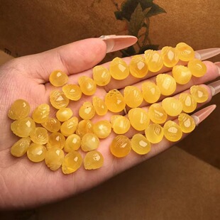 Natural beeswax carving purse accessories chicken oil yellow casual with DIY text play accessories can pond jewelry wholesale