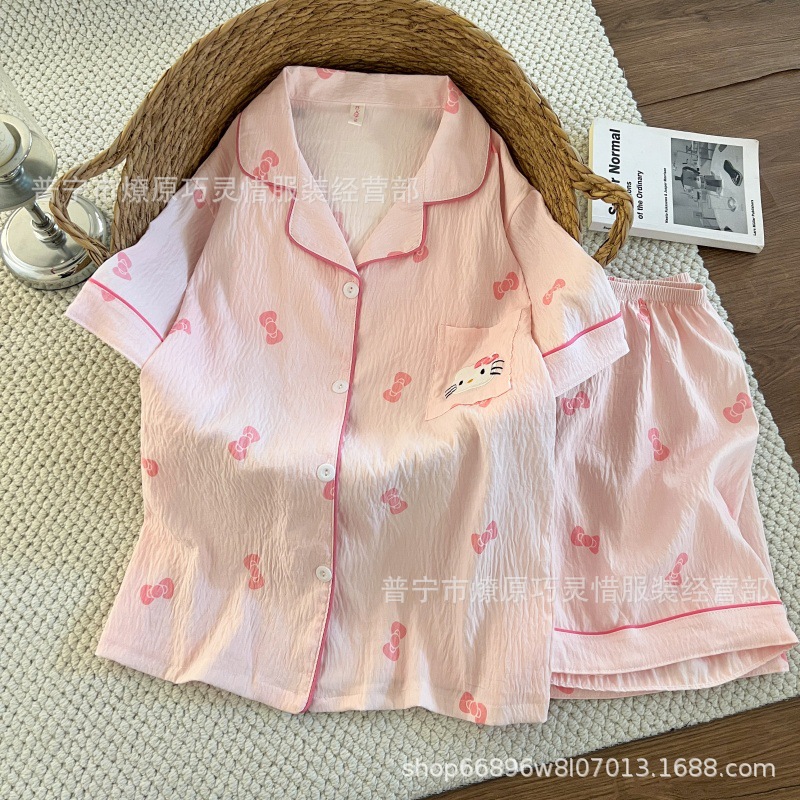 Short summer pijama with bow