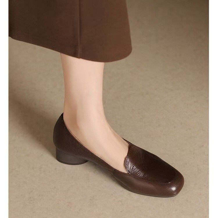 2026 primavera y otoño nuevos zapatos de tacón bajo superficial retrógrado francés nuevos zapatos Lefour zapatos de mujer de tacón grueso un pedazo pequeño zapatos de cuero