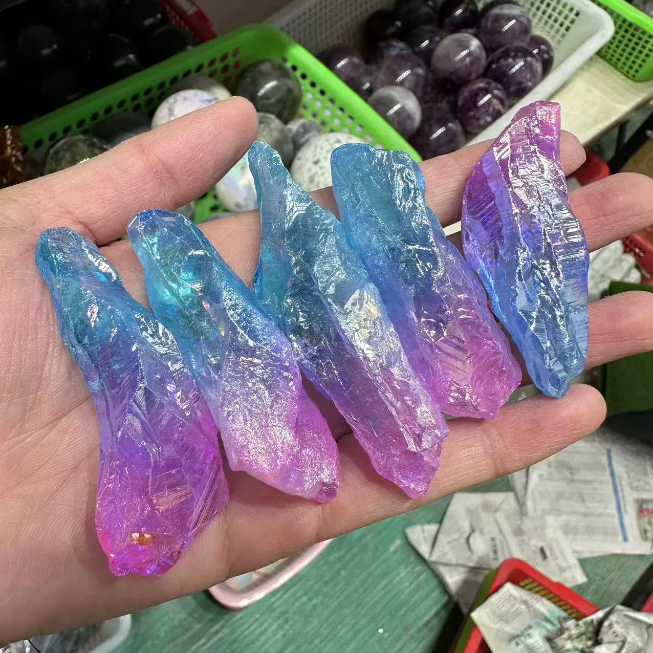 天然水晶原石长牙电镀蓝粉紫多色矿石标本香薰摆件挂饰批发