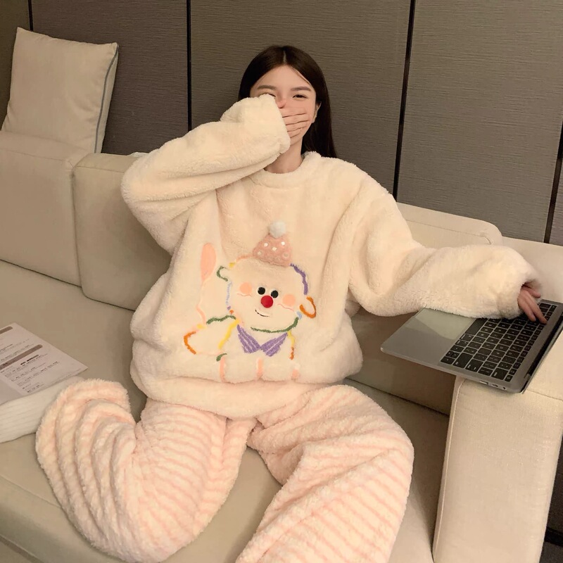 Coral Velvet Pajamas for Women, Autumn and Winter New Style, Thickened, Cute Cartoon, Warm, Long Plush, Can Be Worn Outside, Home Wear Set Coral Velvet Pajamas for Women, Autumn and Winter New Style, Thickened, Cute Cartoon, Warm, Long Plush, Can Be Worn Outside, Home Wear Set