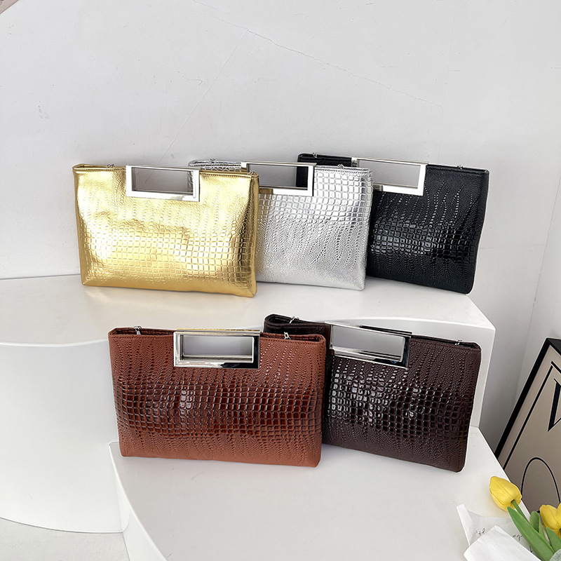 European Style Crocodile Pattern Shoulder Bag With Chain Strap_voghion.com