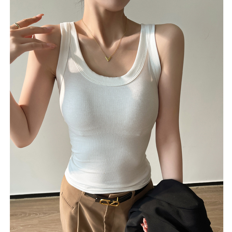 하얀색