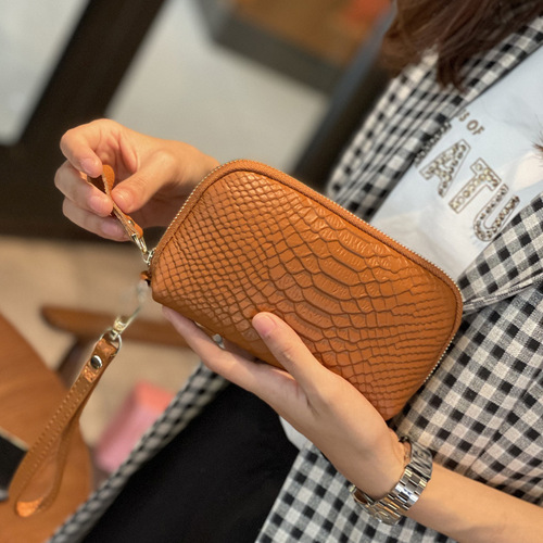 Women's clutch bag  new style trendy genuine leather hand bag women's small bag clutch bag soft leather simple mini small shoulder bag