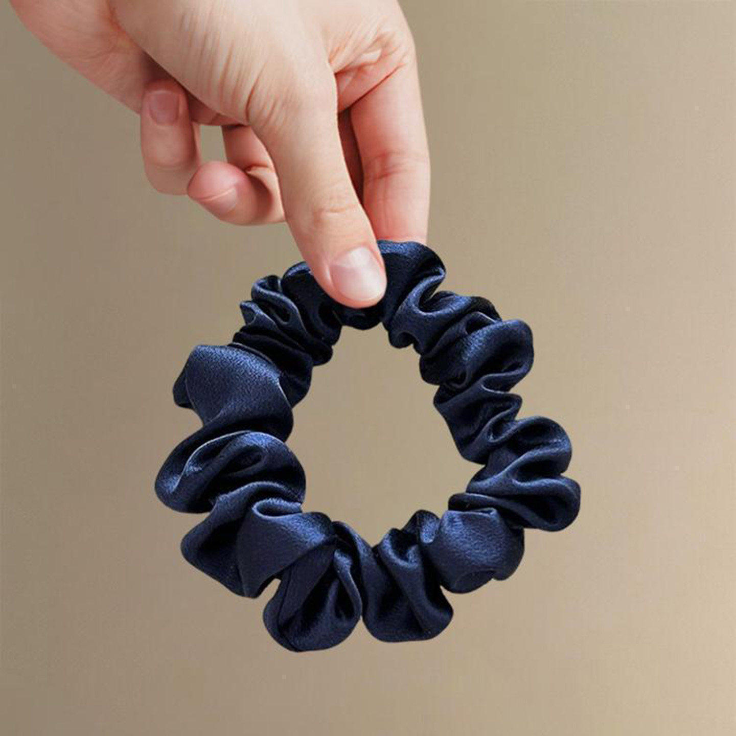 Cuerdas de cabello de viento pastoral pequeñas y altos valores faciales, anillo de cabello de intestino grande, sensación de una niña de banda de goma flácida, cuerdas de malla de banda de bola de cabeza