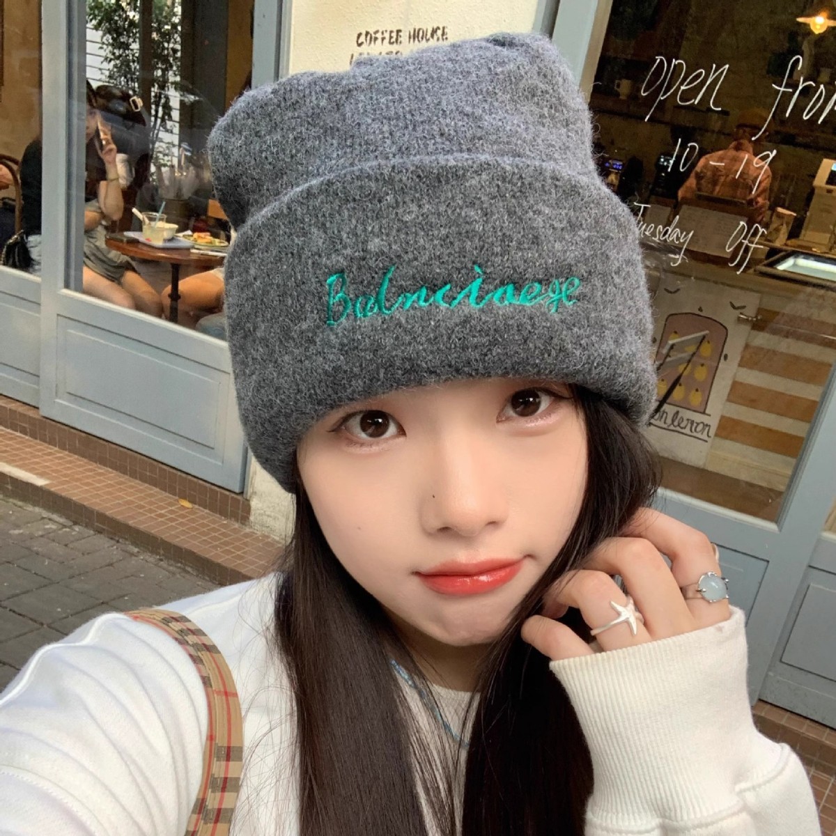 Embroidered Knitted Beanie Hat For Women Warm Wool Blend Winter Cap_voghion.com