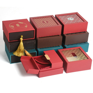 Hollow-out Heritage Tassel Box Ancient Gold Jewelry Packaging Box Retro Literary Play Jewelry Storage Box Silk Double Door