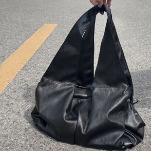 Retro capacious black one-shoulder bag, shoulder bag, American style, genuine leather, high-quality style