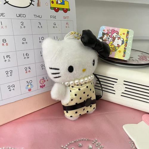 Cartoon hot selling new style pearl noble lady KT keychain pendant cat doll girl backpack small doll wholesale