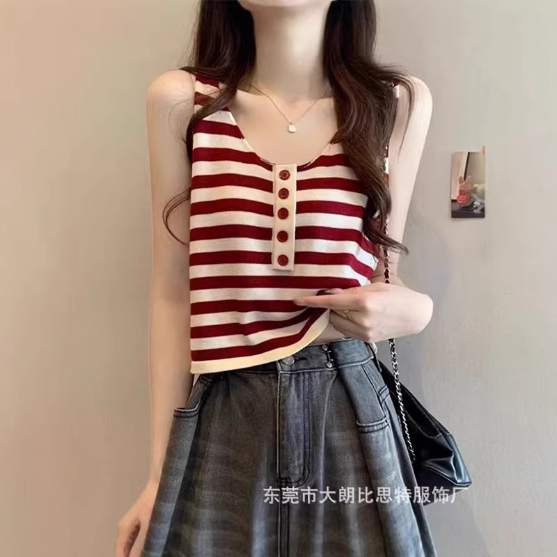 2026 Summer New Style Knitted Striped Camisole Outerwear Sleeveless Base Shirt Fashion Trendy Niche Top for Women
