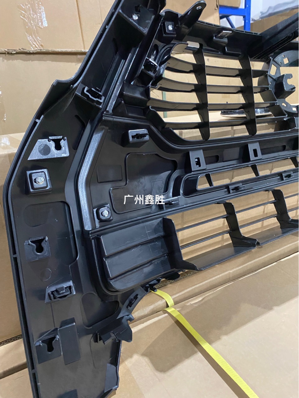 Applicable to 2021-2024 Toyota Hellax ROCCO China Net Old to New rocco China Net