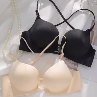 ��������ŮС�ؾ۔n��Ů�o�Ȧǰ���������b�W���n�污���Ը�����