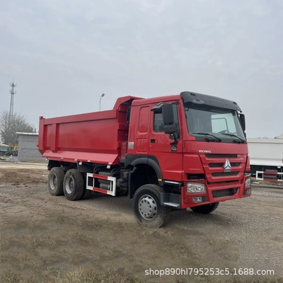 Yük maşınları Rear Eight-Wheel Dump Truck Traction