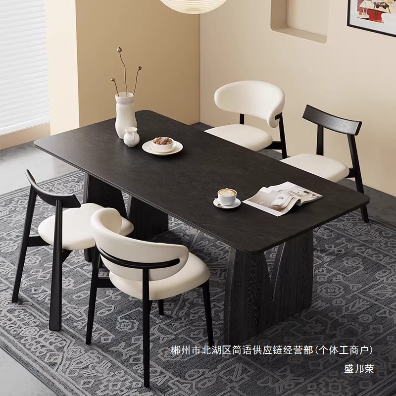 Fábrica directa de estilo medieval madera maciza mesa de comedor combinación de silla doméstica moderna simple 2026 nuevo rectangular negro