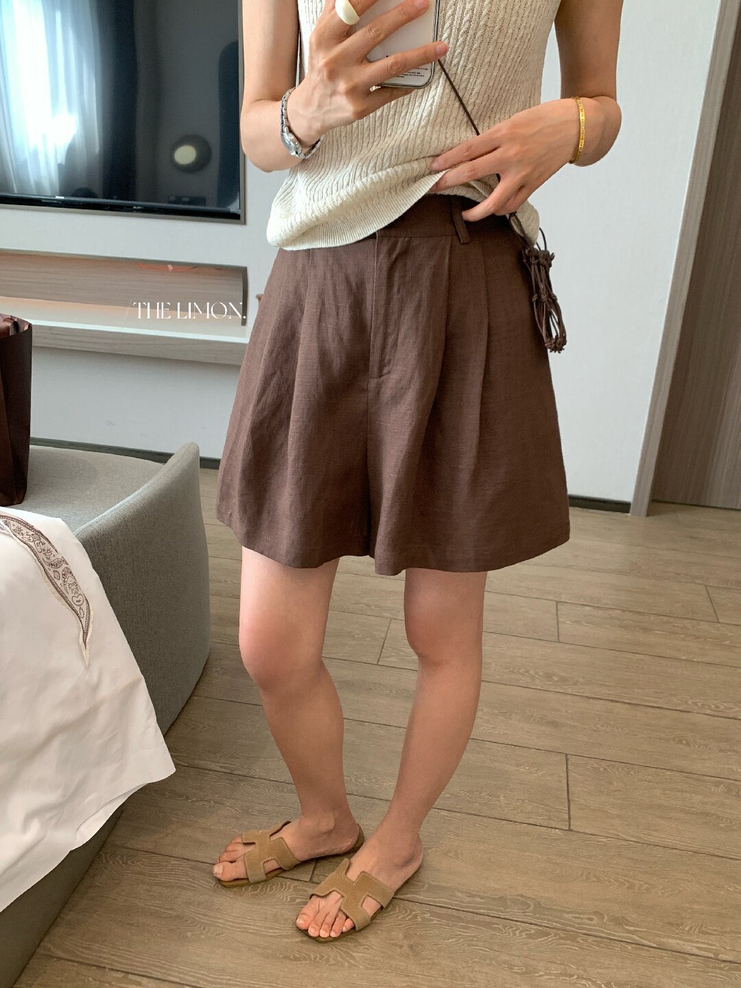 Quần short nữ cạp cao chất liệu tencel linen phối sợi, dáng suông rộng, tôn dáng, phong cách old money — màu sắc, Màu cà phê, màu trắng, Xanh da trờicolor chi tiết 8