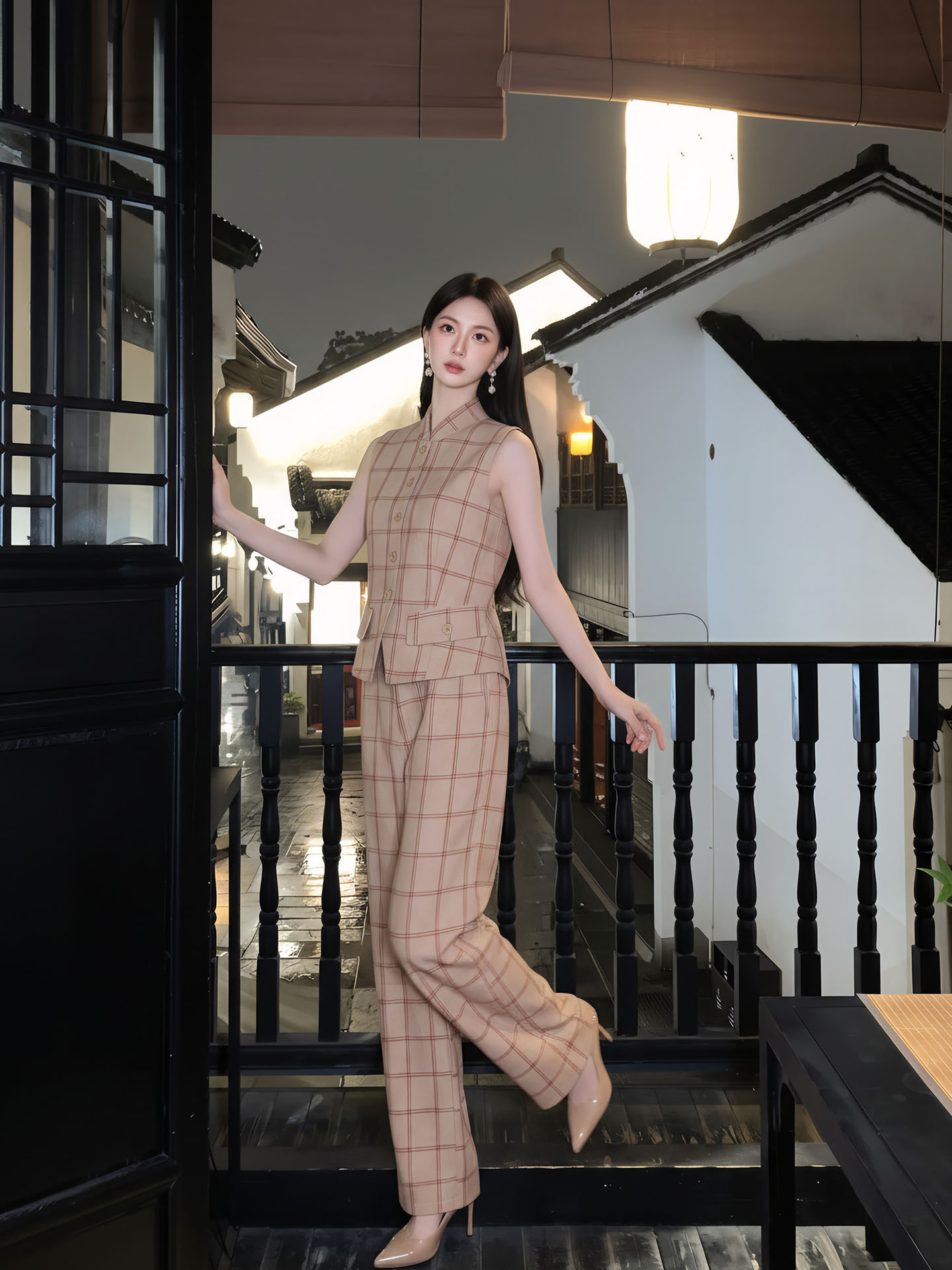 Bộ áo gile + quần dài nữ họa tiết kẻ caro thiết kế cổ điển, cài khuy vải, phối quần ống rộng — bộ đồ, Trang chủ, Quần dài