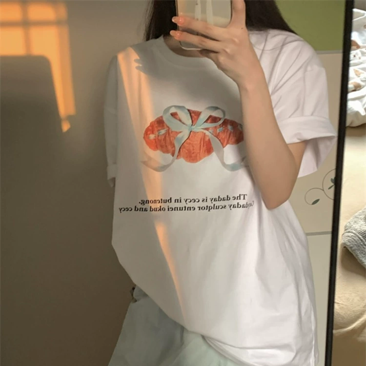 Симпатичная белая футболка с короткими рукавами с принтом бант женская летняя новая модель 2024 студенческая повседневная свободная хлопчатобумажная топ