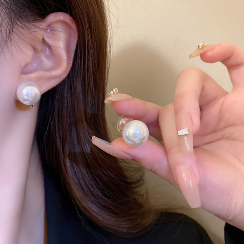 No piercing mosquito coil disc ear clip for girls French retro pearl high-end light luxury temperament ear bone clip simple earrings