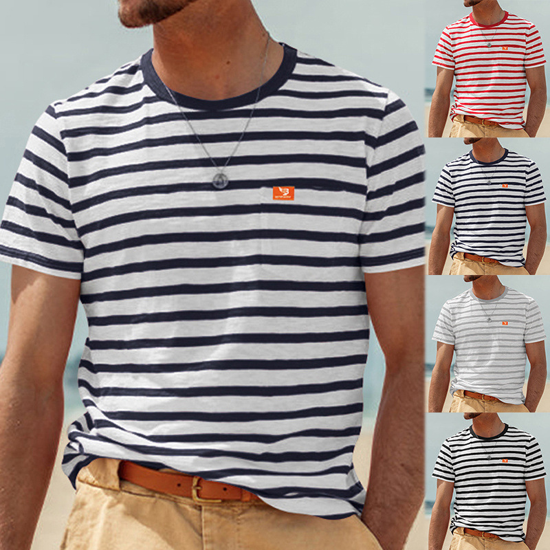 Nueva camiseta de verano de estilo británico para hombre, talla grande, manga corta, con estampado de rayas, cuello redondo, top informal para fitness, ropa deportiva moderna.