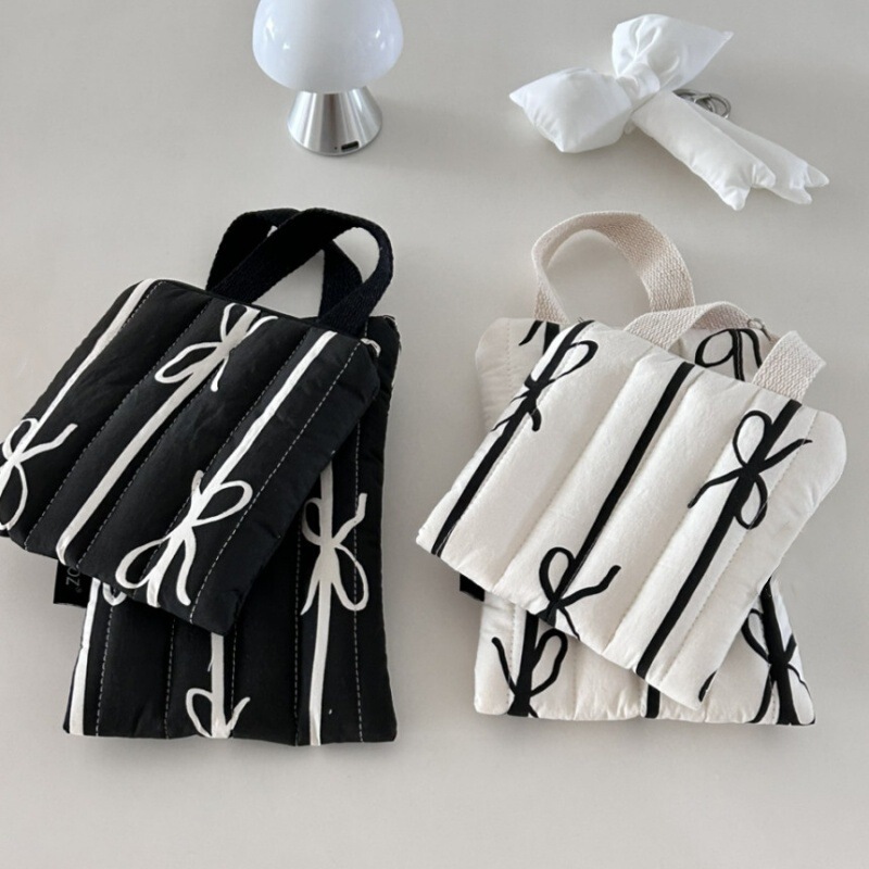 Korean-Style Bow Quilted Mini Handbag Ins Daily Work Clothing with Portable Sanitary Napkin Storage Handbag Korean-Style Bow Quilted Mini Handbag Ins Daily Work Clothing with Portable Sanitary Napkin Storage Handbag