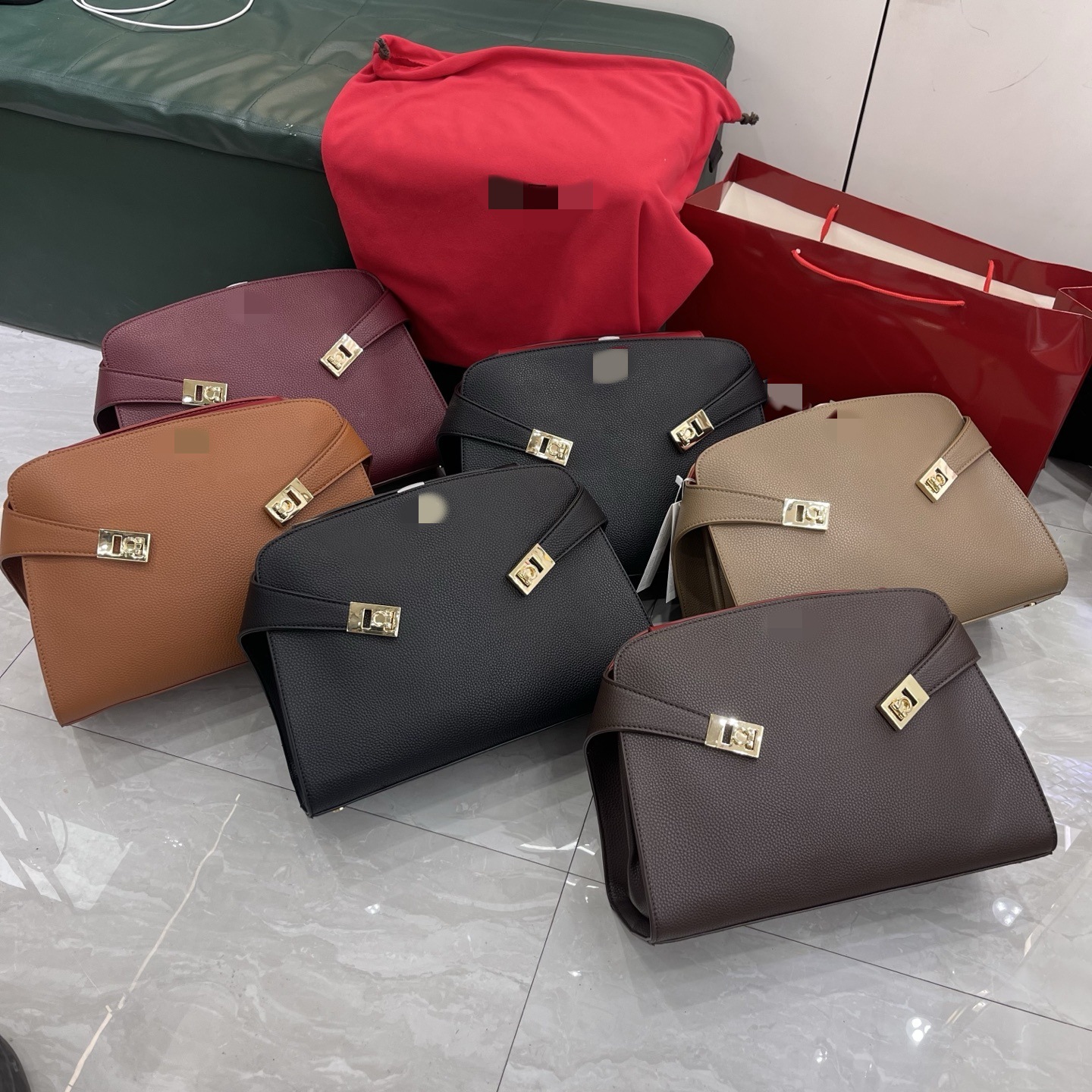 Large Capacity Women's Commuter Tote Bag Genuine Cowhide Leather Red Handbag Luxury Designer Work Bag For Women