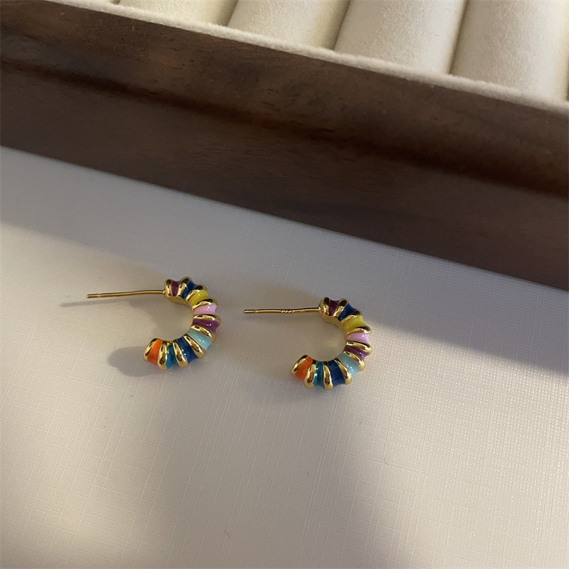 1 Pair Casual C Shape Circle Multicolor Enamel Plating Copper Earrings Ear Studs display picture 4