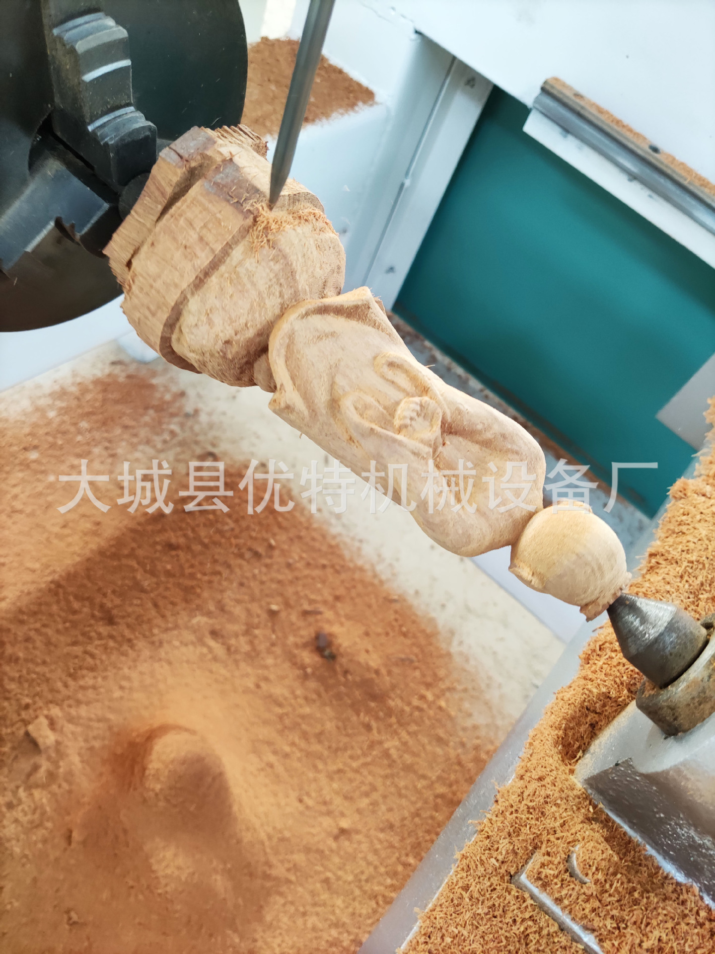 工艺品摆件四轴数控圆雕刻机 木工板材浮雕雕花机 电脑数控雕刻机