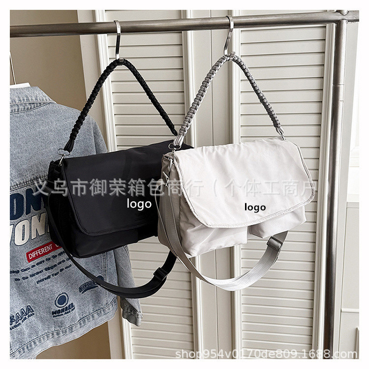 2025 Autumn and Winter New Canvas Retro Messenger Bag Large Capacity Men's and Women's Sports and Leisure Single Shoulder Crossbody Bag Trendy