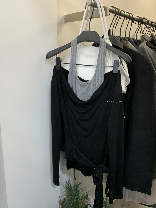【MISS密思家正品店】净版挂脖背心+露肩荡领舒适小衫套装89028|undefined
