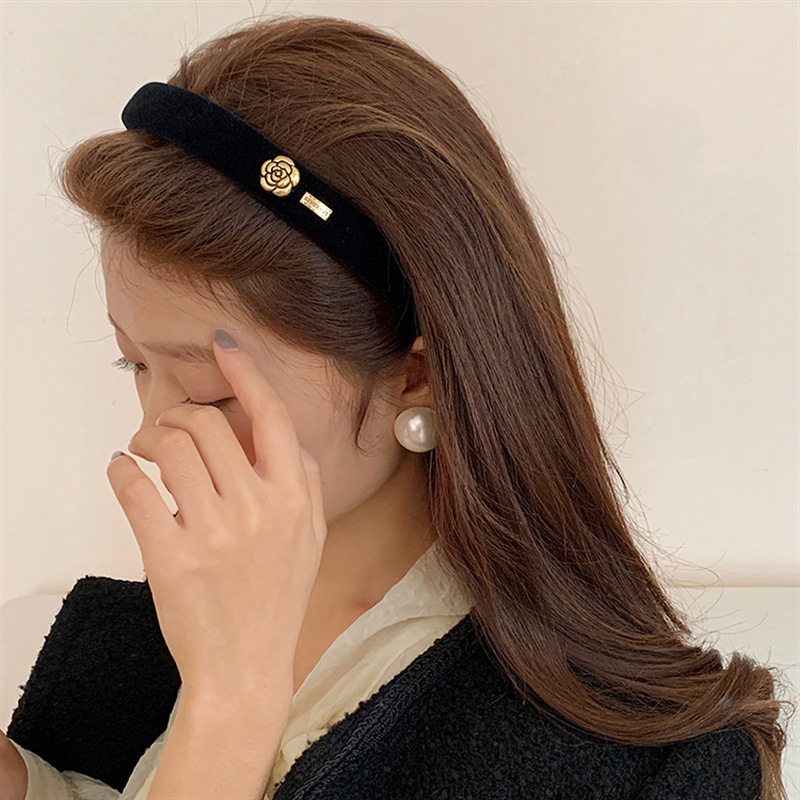 Cerchietto con camelia stile francese nero accessorio capelli_voghion.com