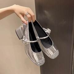 Xiaoxiangfeng 痩身と背の伸びレトロフレンチシューズ Xiaoxiangfeng シルバースパンコールワンライン気質浅い口メリージェーンシューズ