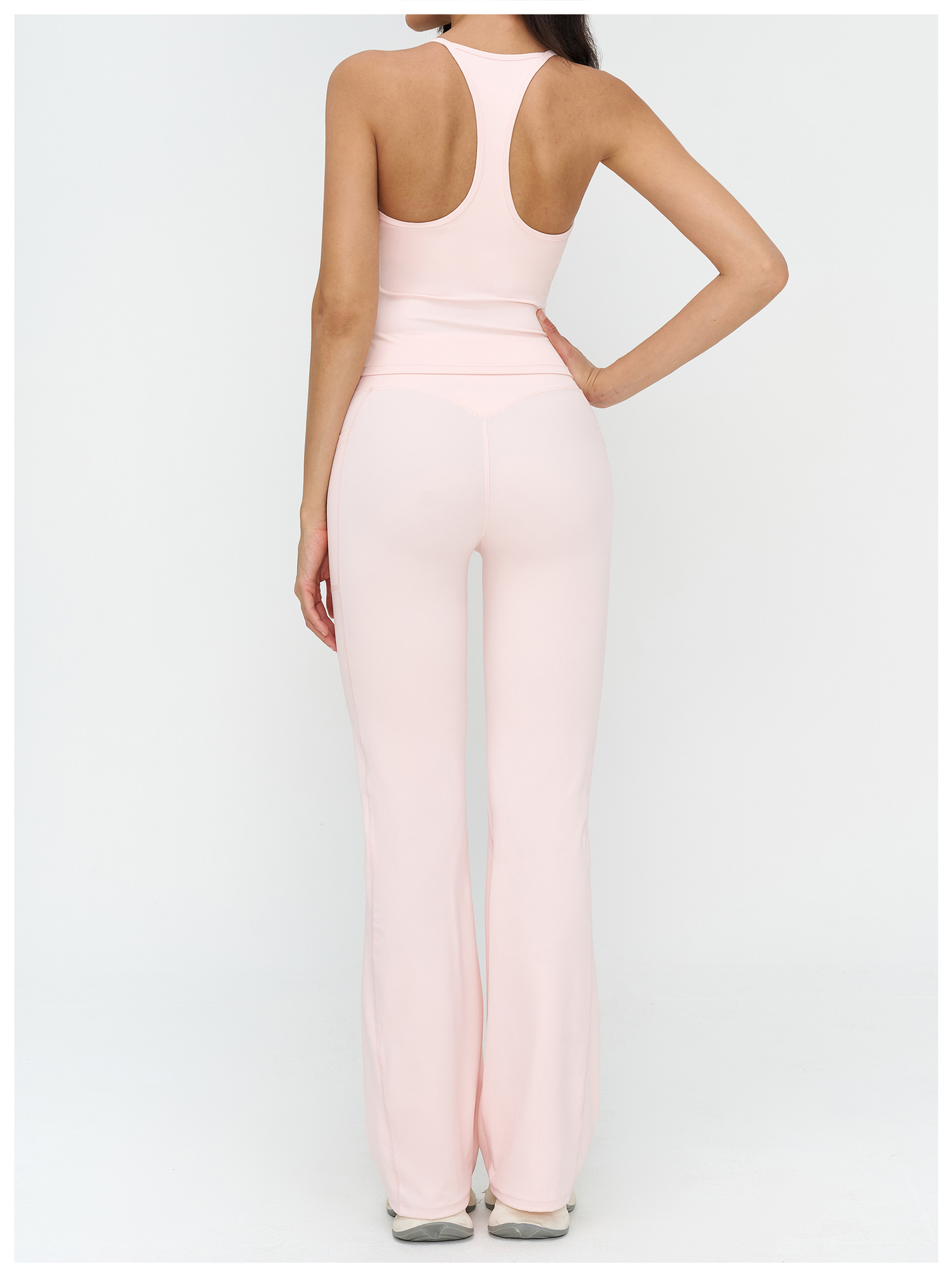 Ensemble yoga pour femme avec col montant et fermeture éclair_voghion.com
